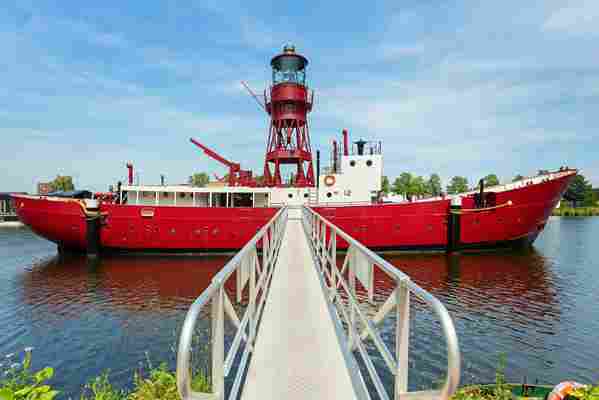 Sleep inside a 70-year-old industrial lightship floating in Amsterdam