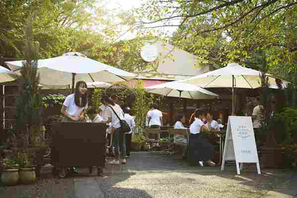 A pop-up restaurant in Tokyo is staffed by people living with dementia